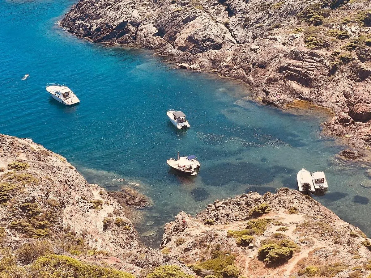 House Of Paradise Росас